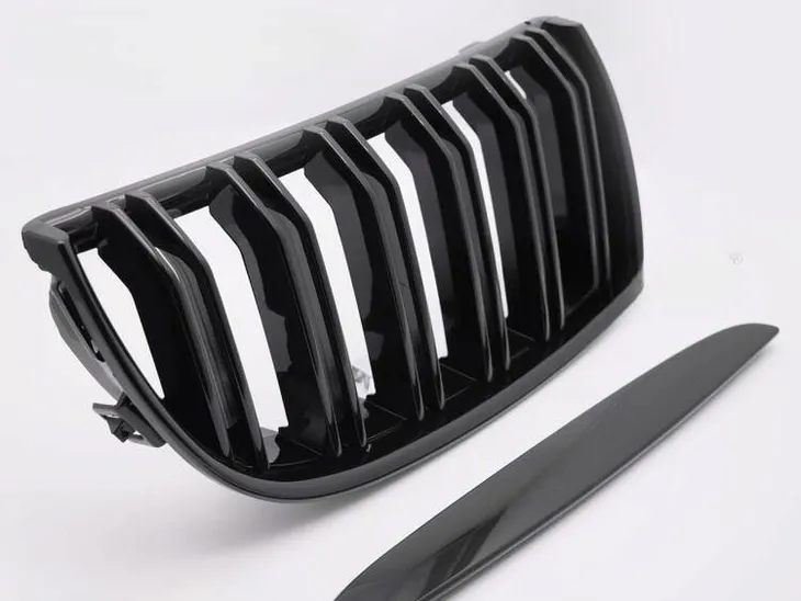 grill-atrapa-nerki-black-polysk-do-bmw-e90-e91-08-jakosc-czesci-zgodnie-z-gvo-p-zamiennik-o-jakosci-porownywalnej-do-oryginalu