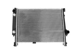 sportowa-chlodnica-wody-bmw-e30-e36-2-5-tds-m3
