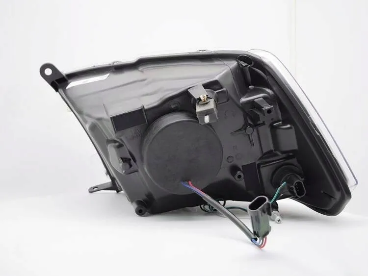lampy-reflektory-chrome-led-do-dodge-ram-09-18