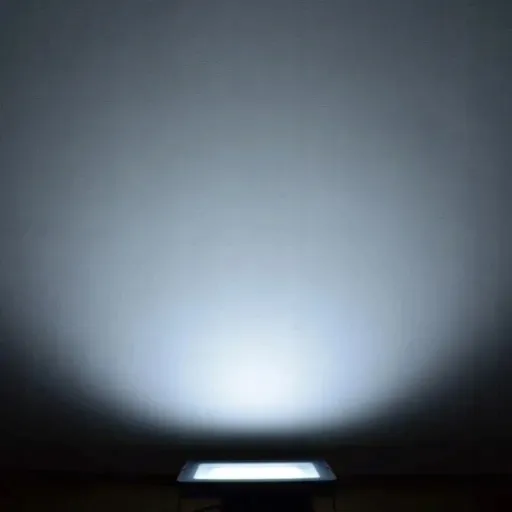 halogen-naswietlacz-led-100w-slim