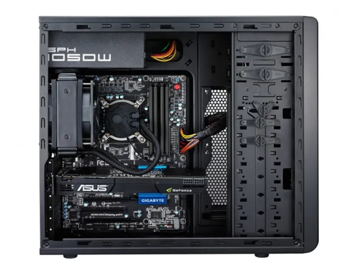 cooler-master-cm-force-500-midi-tower-czarny