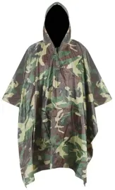 camo-ponczo-peleryna-plaszcz-przeciwdeszczowy-woodland-nylon-pvc