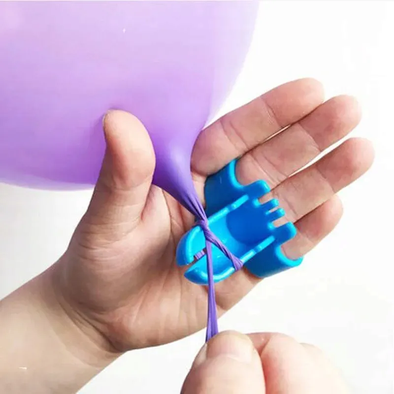 wiazadelko-ulatwiajace-wiazanie-balonow-i-girland-mocne-niebieskie