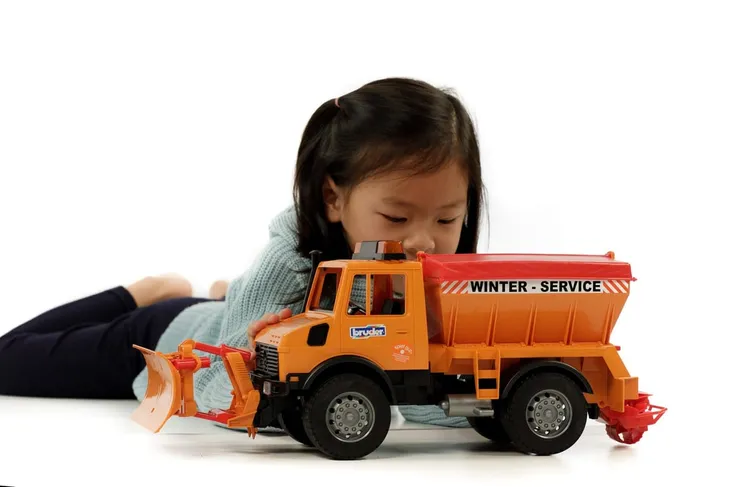 bruder-mb-unimog