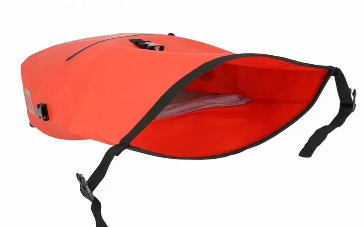 torba-rowerowa-basics-czerwona-marka-bez-marki