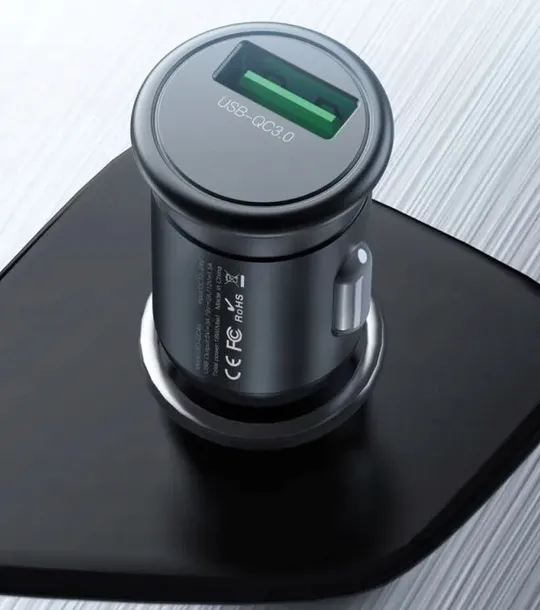 szybka-ladowarka-samochodowa-usb-quick-charge-3-0-waga-z-opakowaniem-0-2-kg