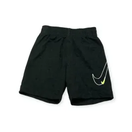 sportowe-krotkie-spodenki-chlopiece-nike-1-2-latka