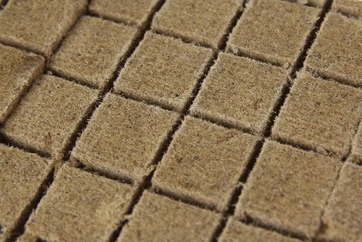 podpalka-do-pieca-kominka-grilla-2400-kostek-stan-nowy-rodzaj-opalu-rozpalka