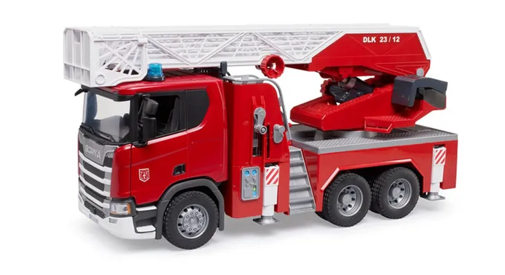 bruder-scania-super-560r-fire-engine