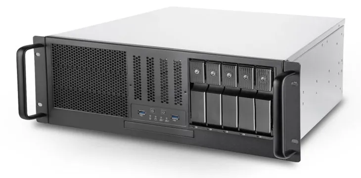 silverstone-rm41-h08-rack-czarny
