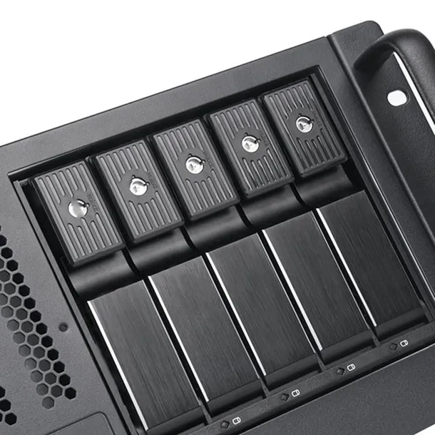 silverstone-rm41-h08-rack-czarny