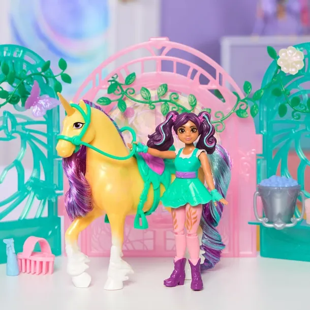 unicorn-academy-ava-and-leaf-stall
