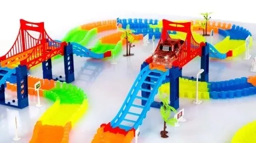 tor-samochodowy-swiecacy-glow-tracks-auto-material-plastik