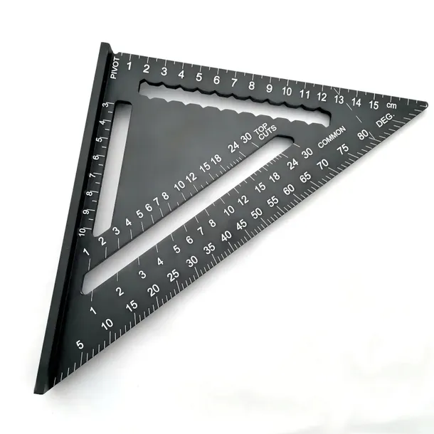 katownik-ciesielski-180mm