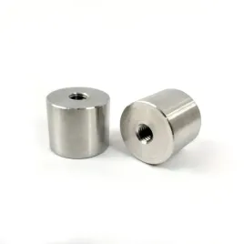 imaki-przelotowe-tuleje-do-otworow-20mm-gwint-m6-2szt