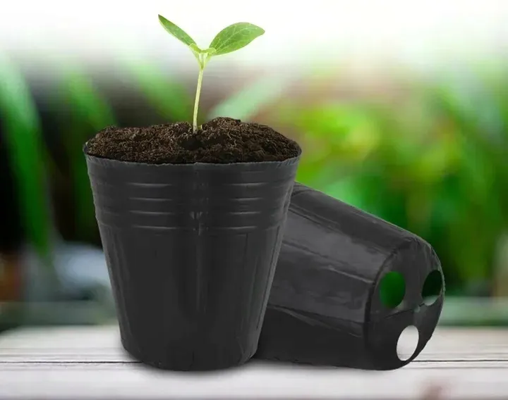 doniczki-p15-produkcyjne-100szt-15l-rozsad-upraw-wysiewu-15x15-znaczniki-waga-z-opakowaniem-0-3-kg