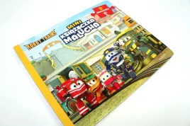 ksiazka-z-puzzlami-puzzle-robot-trains