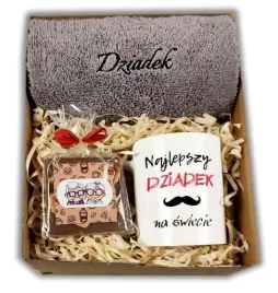 dzien-babci-i-dziadka-na-prezent-zestaw-recznik-z-haftem-kubki-upominek