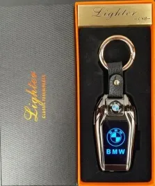 elegancki-brelok-bmw-zapalniczka-zarowa-latarka