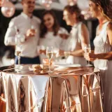 obrus-foliowy-plamoodporny-183-cm-x-137-cm-dekoracja-stolu-na-urodziny-dlugosc-183-cm