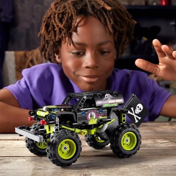 lego-technic-monster-jam-grave-digger-42118-material-inny