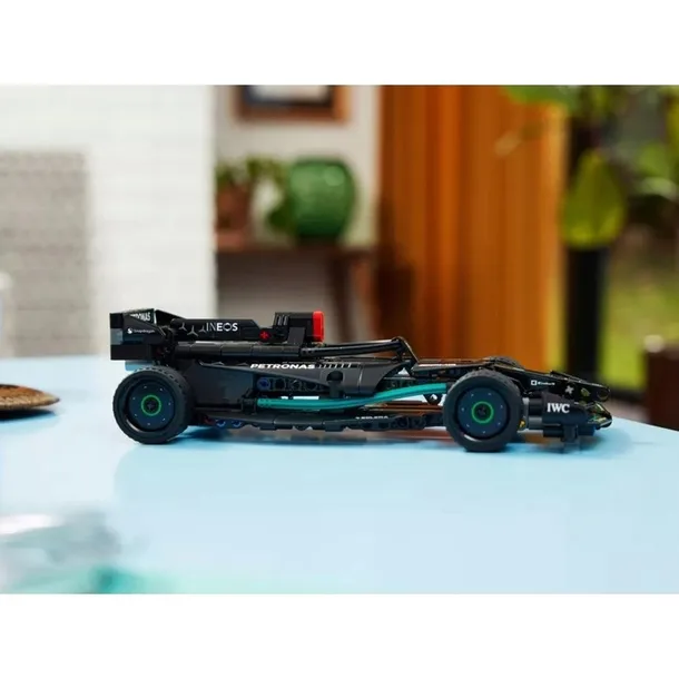 lego-technic-mercedes-amg-f1-w14-e-performance-pull-back-42165-torba-wiek-dziecka-7-lat