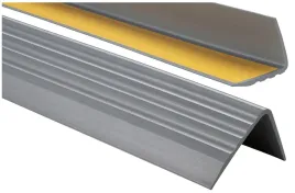 listwa-schodowa-pcv-50x40mm-180cm-szary-metalik-profil-schodowy-antyposlizg