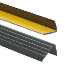 profil-schodowy-pcv-antyposlizgowy-41x25-110m-czarny-listwa-schodowa