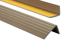 profil-schodowy-antyposlizgowy-pcv-41x25-80cm-mosiadz-listwa-samoprzylepna