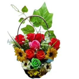 bukiet-kosz-upominkowy-kwiaty-mydlane-pachnace