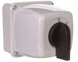 lacznik-krzywkowy-w-obudowie-16a-gw-tr-ip44-dzwignia-czarna-elektromet