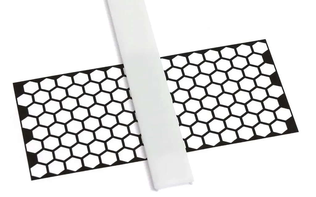 klosz-basic-pvc-do-profilu-abcdghyz-2m-mleczny