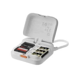 czytnik-kart-pamieci-z-etui-2-in-1-card-reader-case-insta360