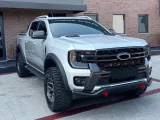 stopnie-boczne-progi-isuzu-d-max-2012-2020-kolor-czarny