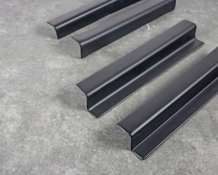 progi-vw-caddy-2003-2020-stan-nowy-numer-katalogowy-producenta-7555092pt