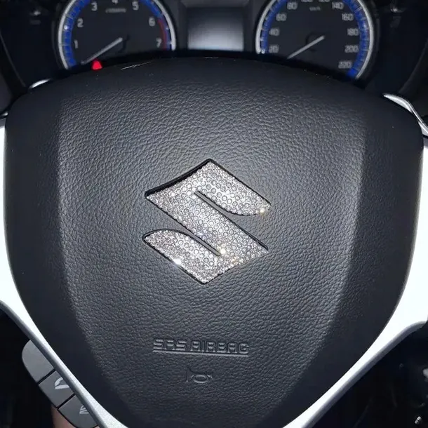 diamentowe-logo-samochodu-suzuki-numer-katalogowy-producenta-435