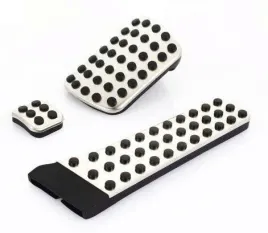 nakladki-na-pedaly-mercedes-automat