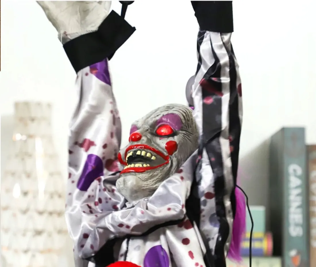 dekoracja-halloween-wiszacy-klaun-160cm