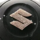 diamentowe-logo-samochodu-suzuki-stan-opakowania-oryginalne
