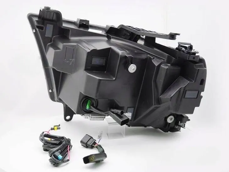 lampy-reflektory-full-led-black-do-dodge-ram-19-22-wersja-amerykanska