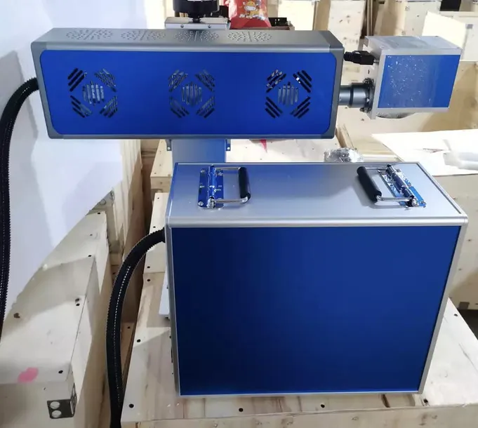 znakowarka-laserowa-co2-50w-davi-rf-kod-producenta-davi-stan-nowy