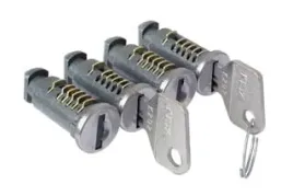 cruz-zamki-do-bagaznika-4-szt