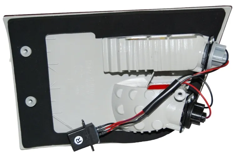 lampy-tylne-bmw-x5-e53-clear-red