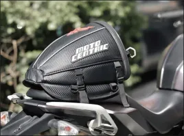 tailbag-torba-na-siedzenie-motocentric