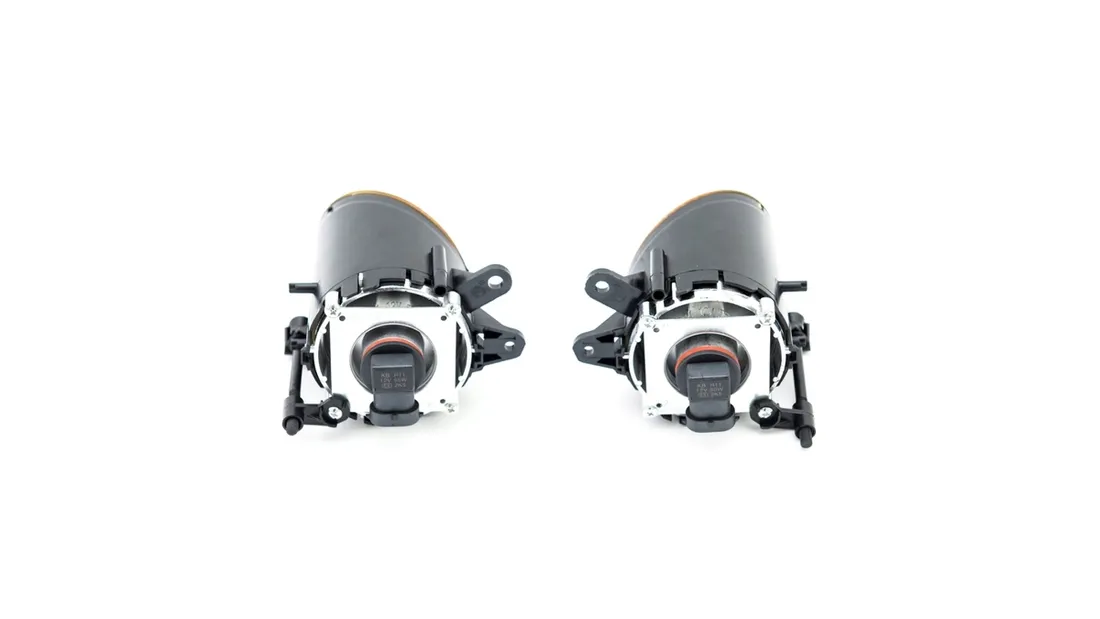 halogeny-audi-a4-yellow