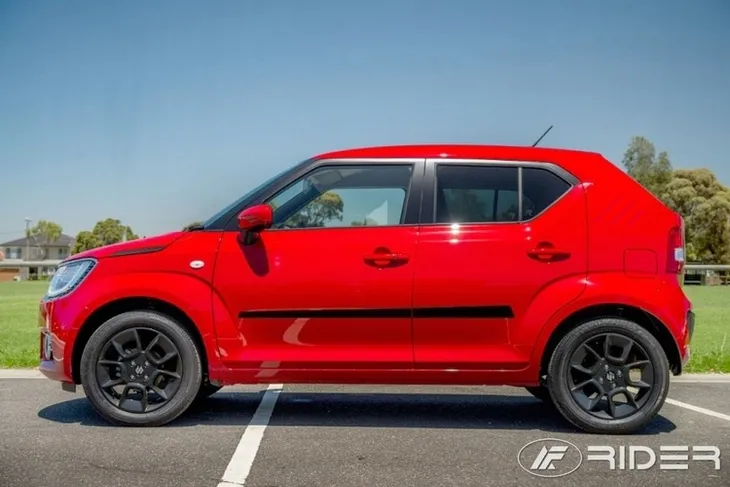 suzuki-ignis-listwy-boczne-typ-samochodu-samochody-osobowe