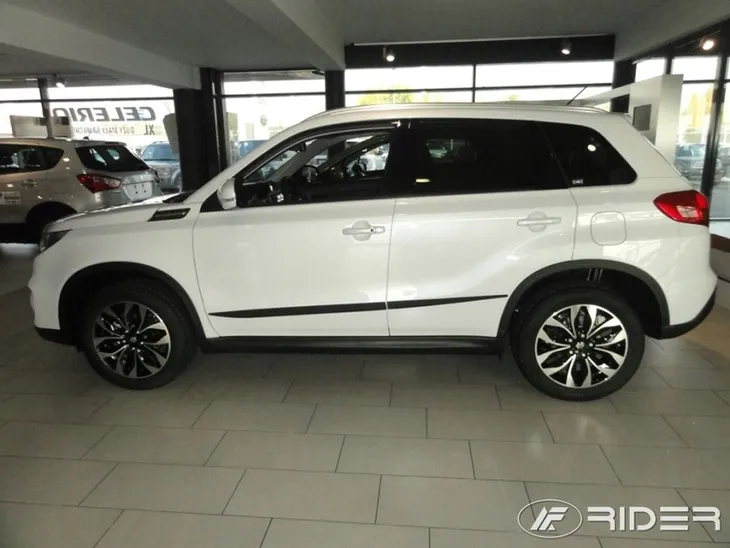 suzuki-vitara-listwy-boczne-producent-czesci-rider