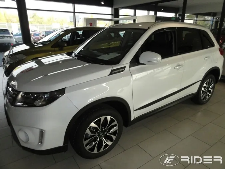 suzuki-vitara-listwy-boczne