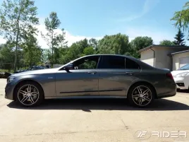 mercedes-e-klasa-listwy-boczne