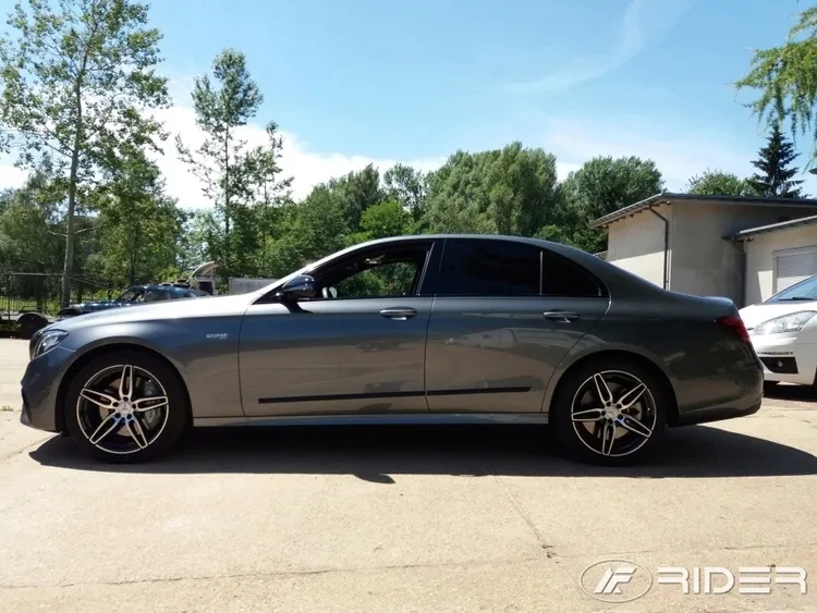 mercedes-e-klasa-listwy-boczne-stan-nowy